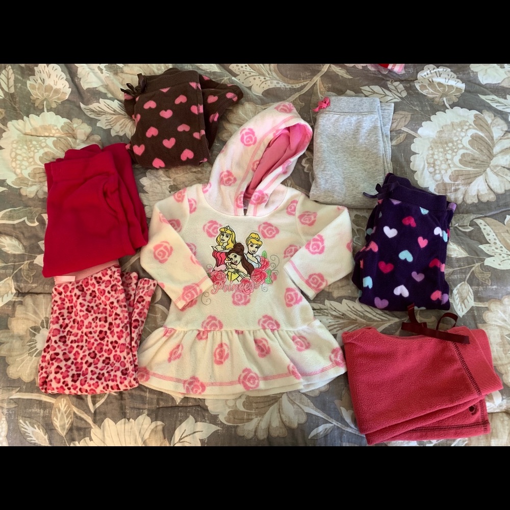 Girls 2t winter fleece 7 piece Lot